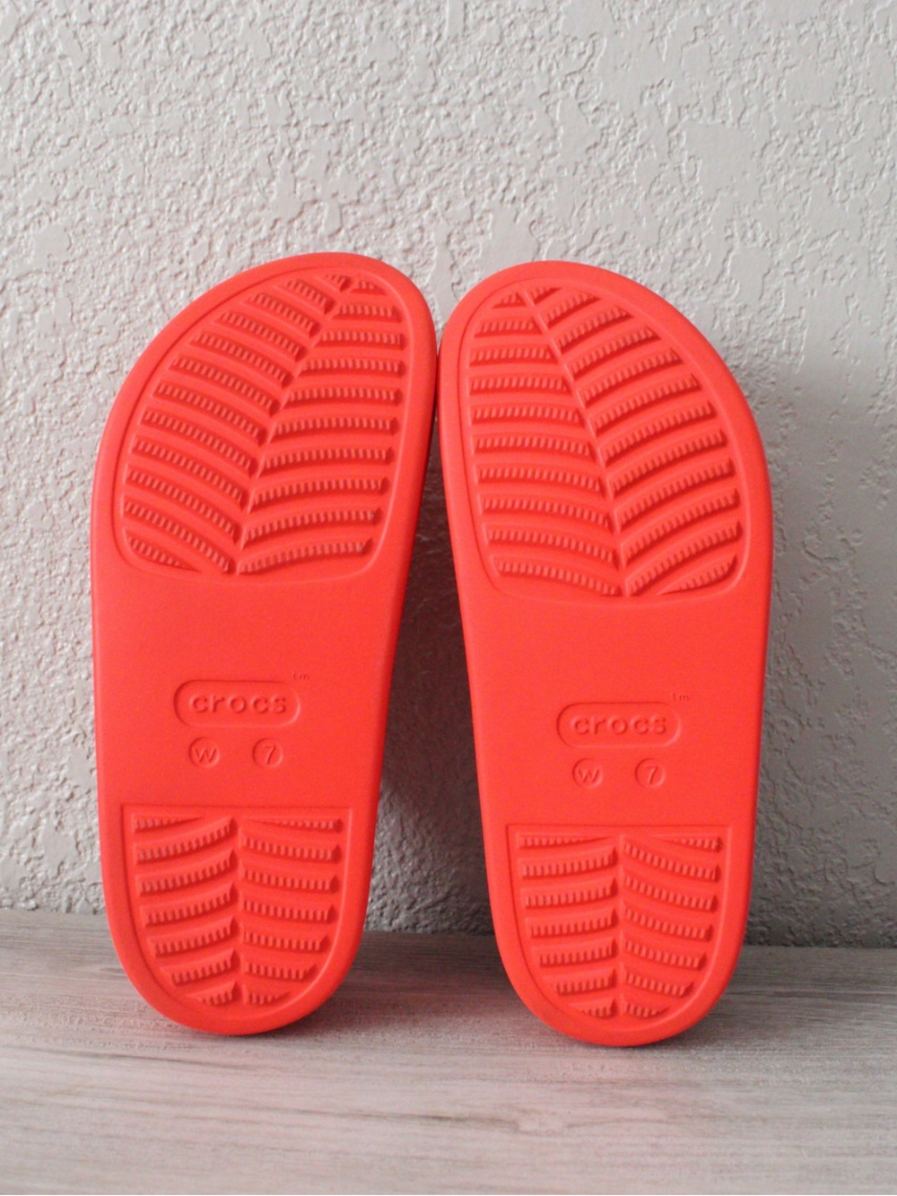 Crocs Dylan Platform Clog in Starfish - Picture 7 of 8
